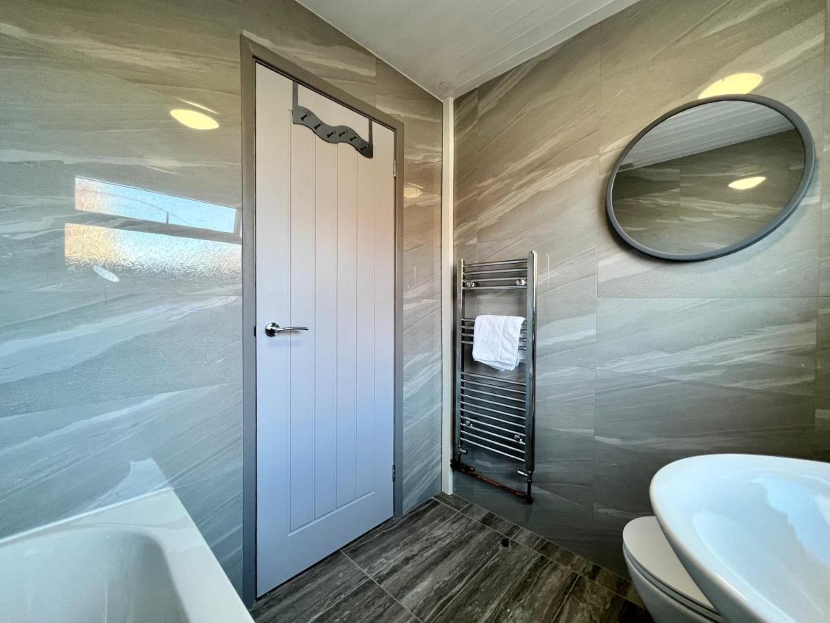 Curzon House One - Great For Contractors Or Family Holidays Κλίθορπς Εξωτερικό φωτογραφία